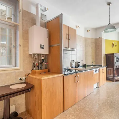 Spacious 2br 2ba In The Heart Of Апартаменты *