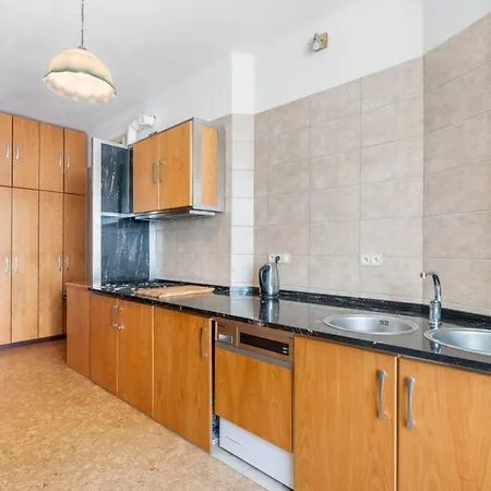 Spacious 2br 2ba In The Heart Of Апартаменты *