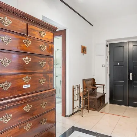 Апартаменты Spacious 2br 2ba In The Heart Of *